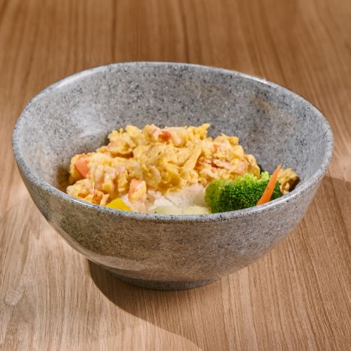 Minced Prawns Scramble Egg, Served With Boiled Mixed Vegetables On Rice